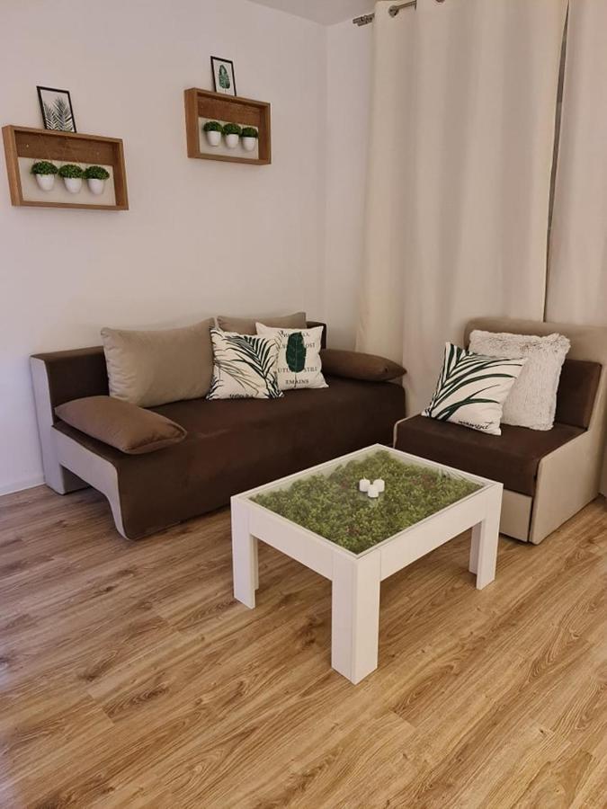 Ferienwohnung Little Treasure By The Sea Pomorie Exterior foto